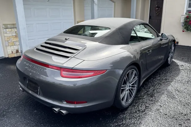 2015 911 Carrera 4S Cabriolet photo 2