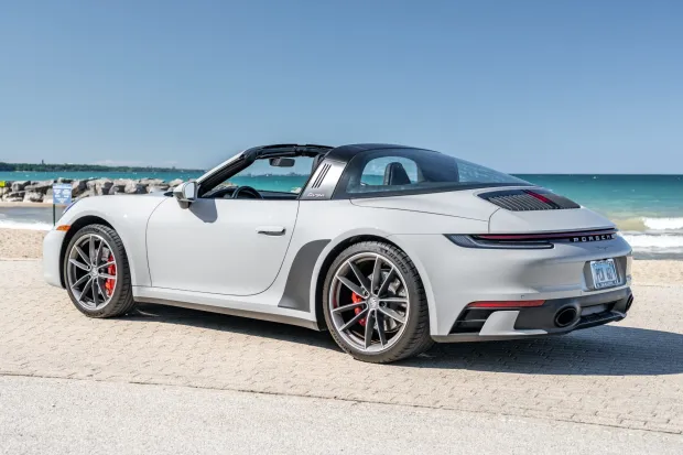 2023 911 Targa 4S photo 2