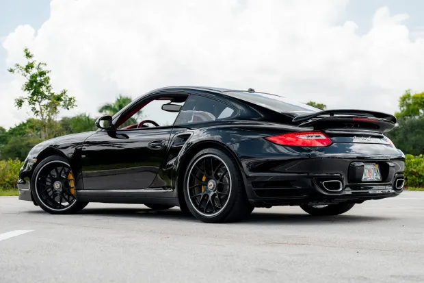 2013 911 Turbo S photo 2