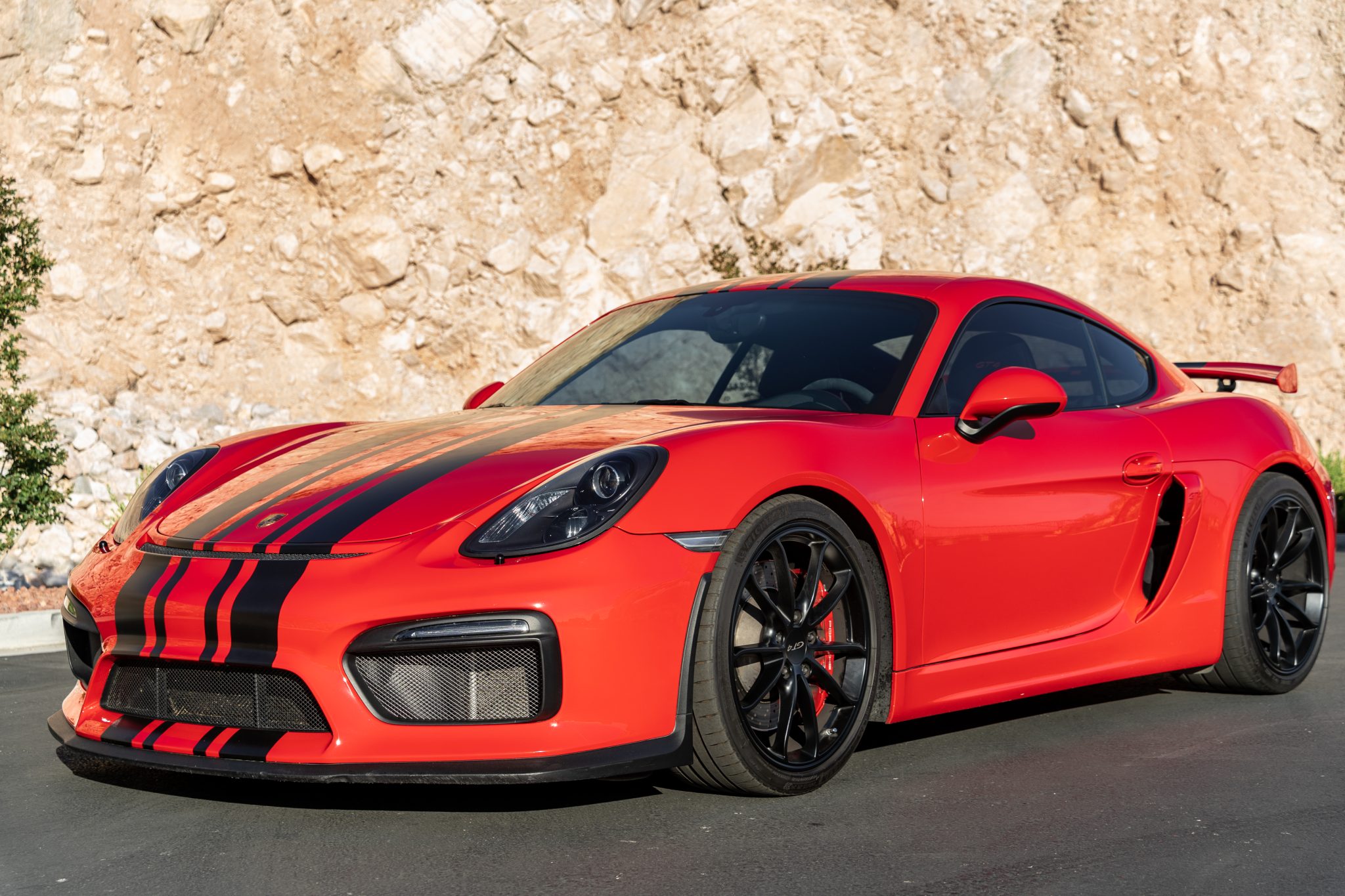 2016 Cayman GT4 photo 2