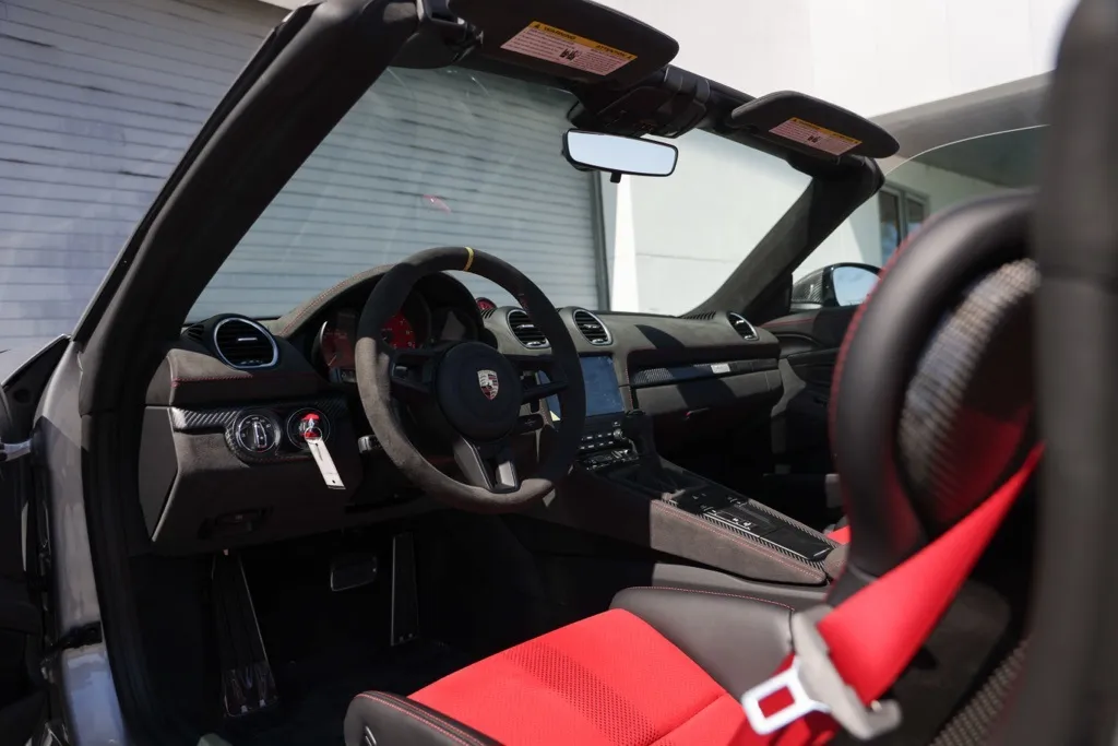 2024 718 Boxster Spyder RS photo 2