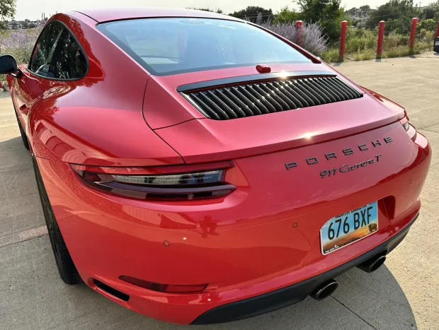 2018 911 Carrera T photo 2