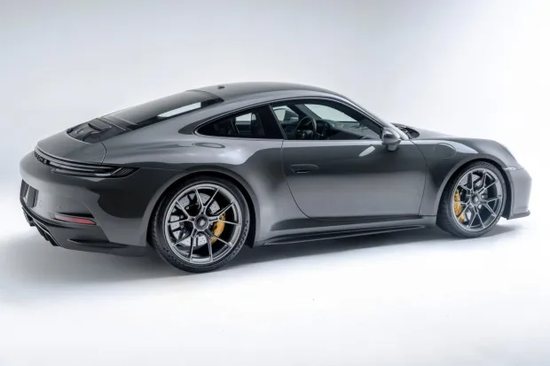 2022 911 GT3 photo 2