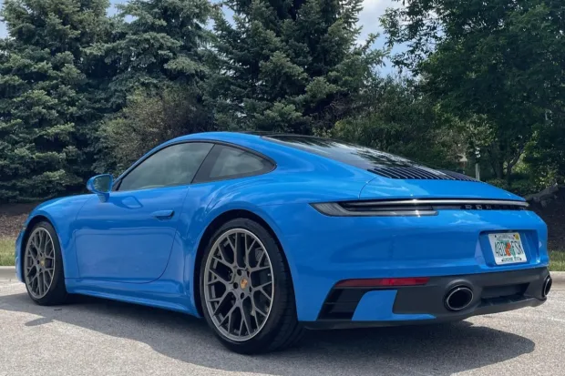 2022 911 Carrera S photo 2