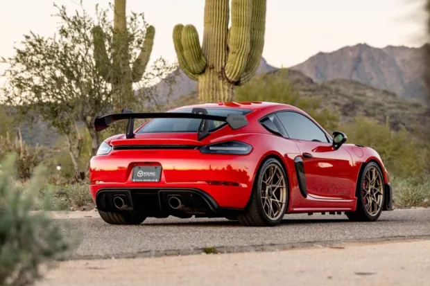 2023 718 Cayman GT4 RS photo 2