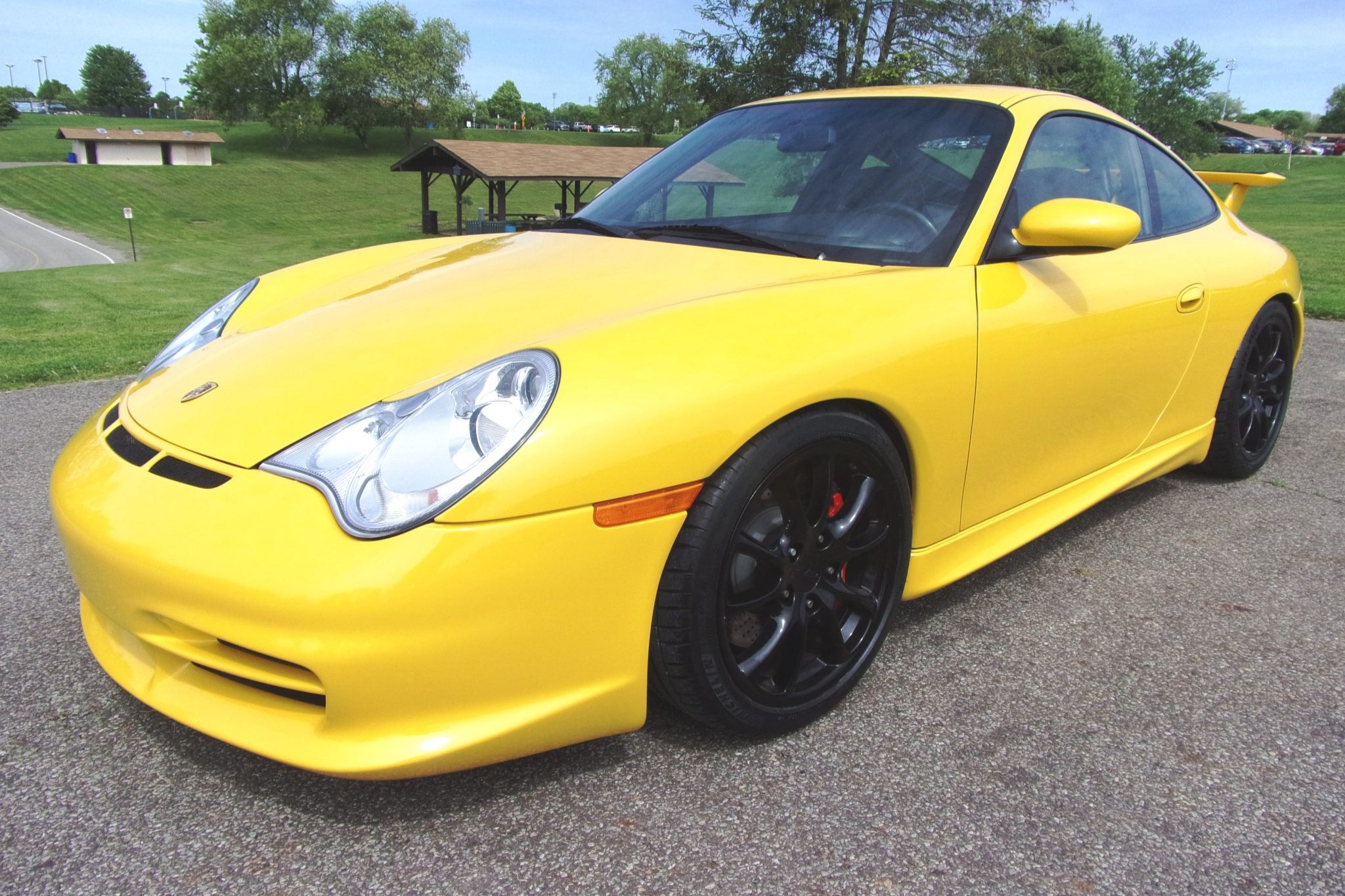 2004 911 GT3 photo 2