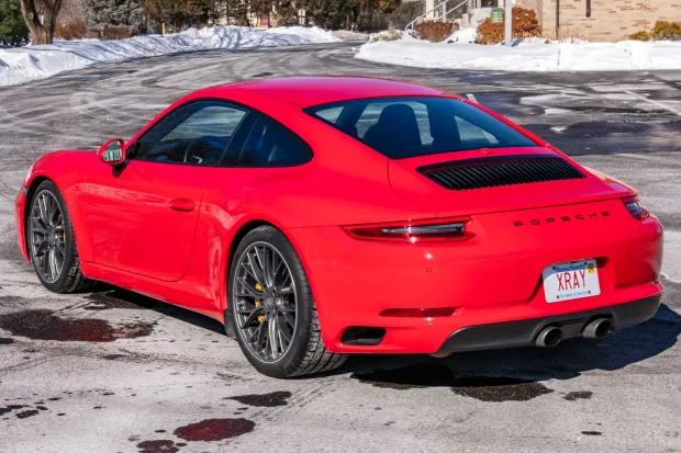 2017 911 Carrera S photo 2