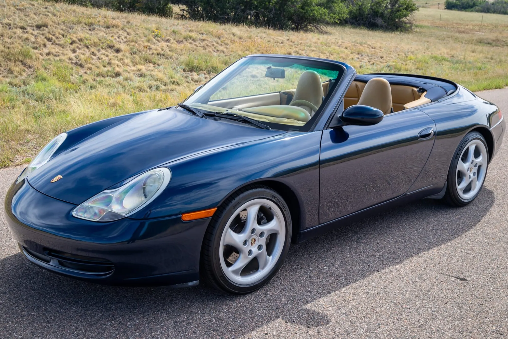 2000 Porsche 911 Carrera Cabriolet