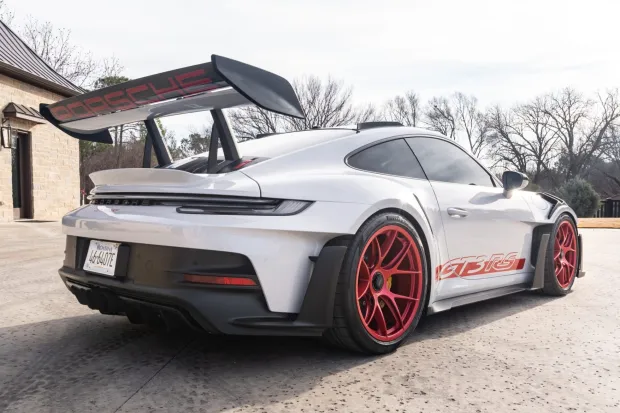 2024 911 GT3 photo 2