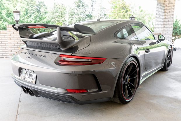 2018 911 GT3 photo 2