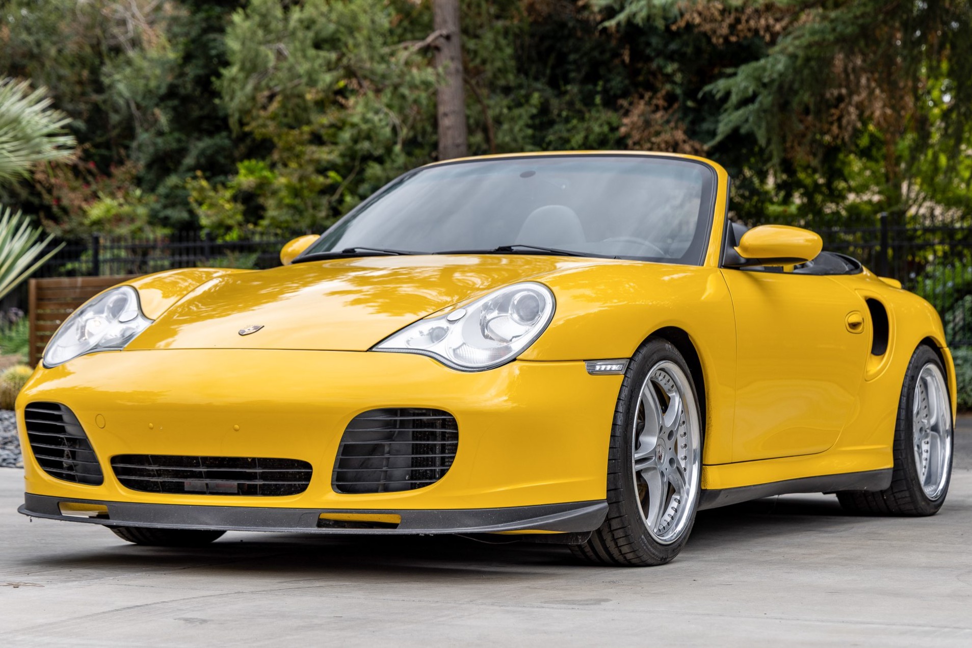 2004 911 Turbo Cabriolet photo 2