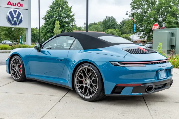 2021 911 Carrera 4S Cabriolet photo 2
