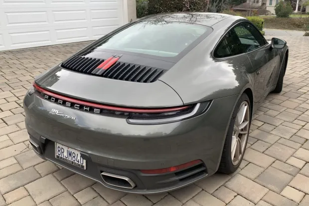 2020 911 Carrera photo 2