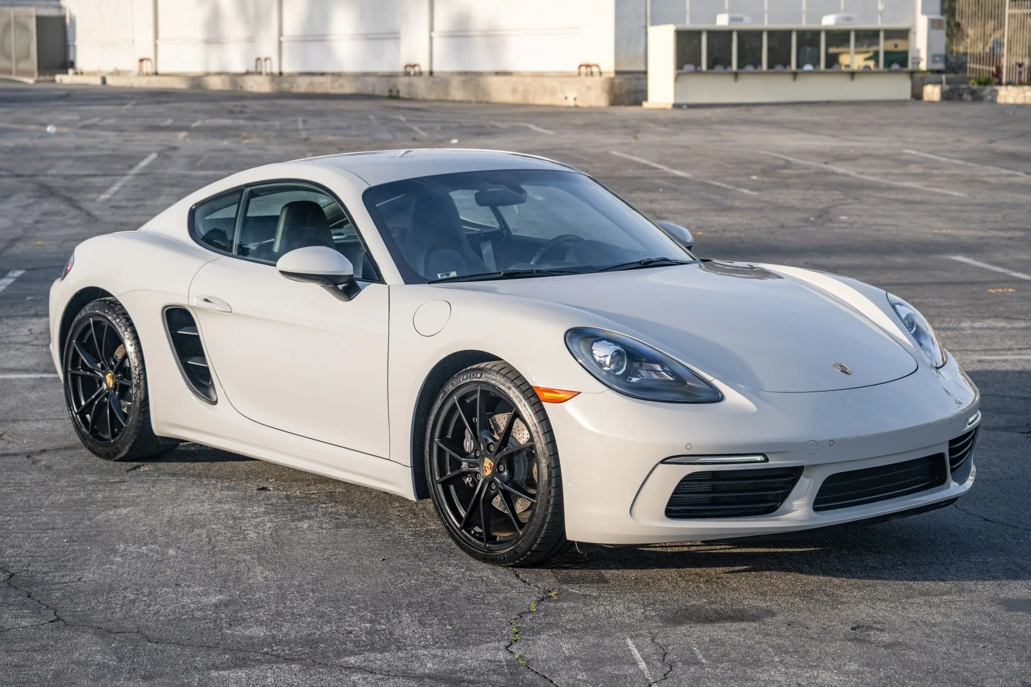 2018 718 Cayman Base