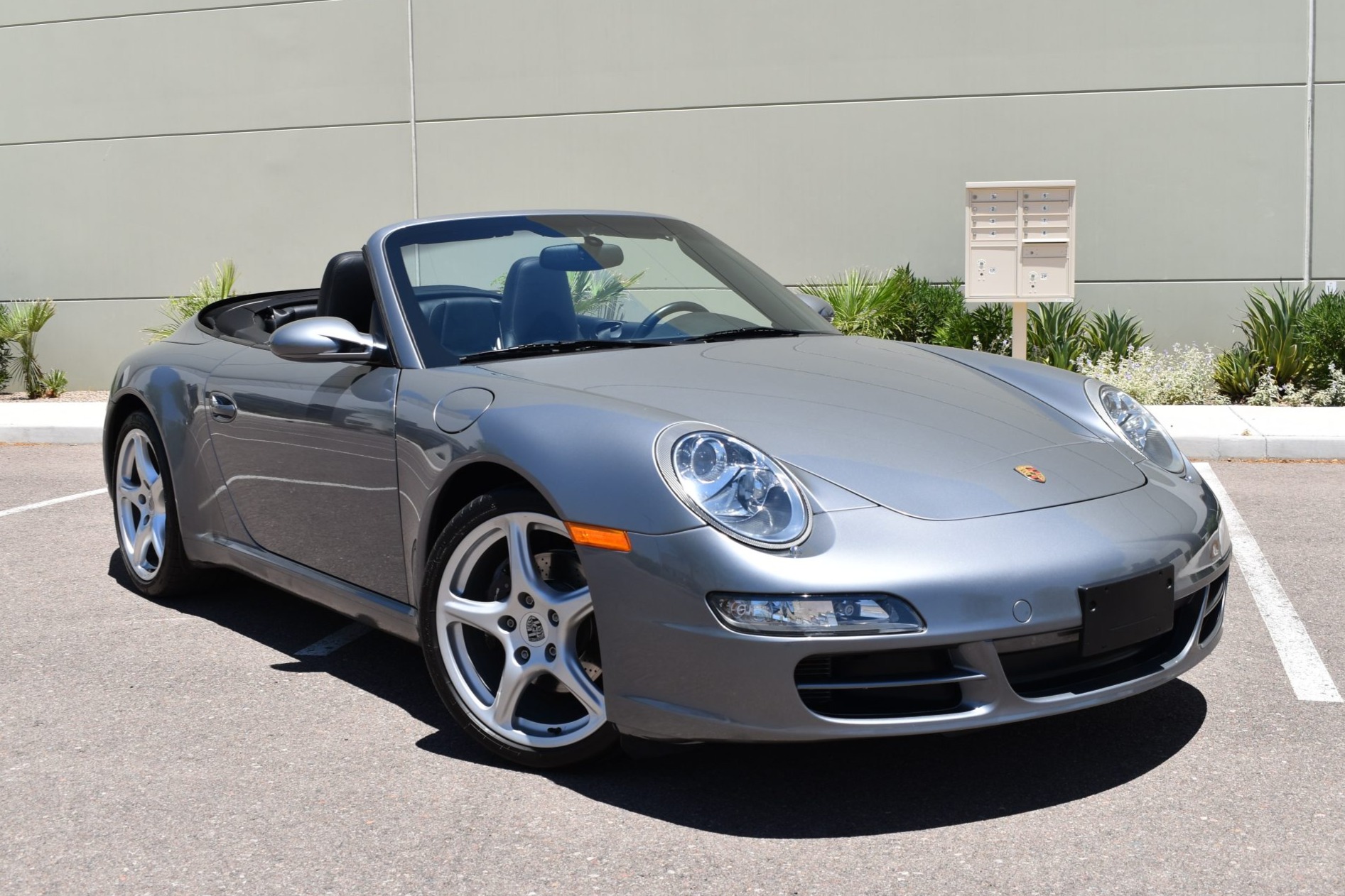 2005 911 Carrera Cabriolet photo 2
