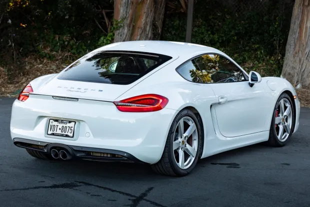 2016 Cayman S photo 2