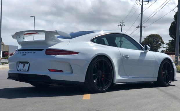 2015 911 GT3 photo 2