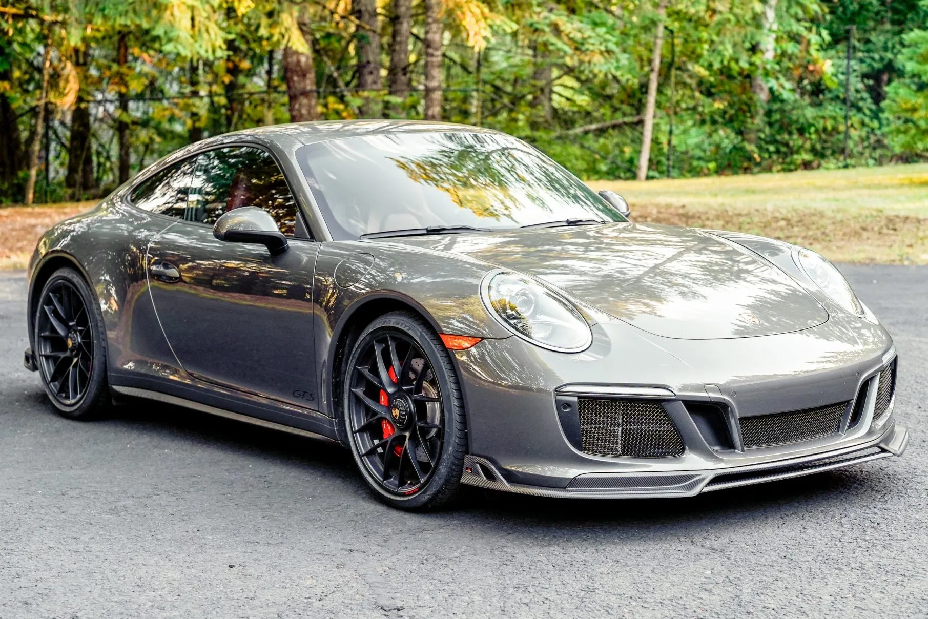 2019 Porsche 911 Carrera GTS