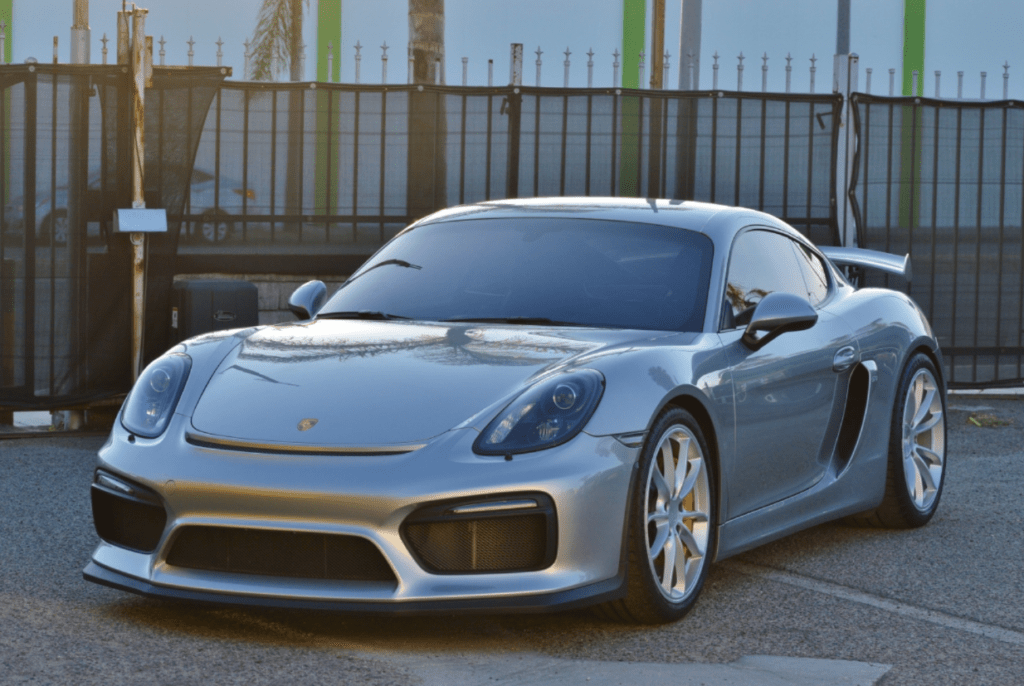2016 Cayman GT4 photo 2