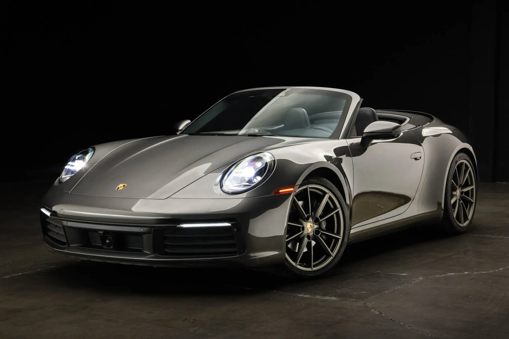 2022 Porsche 911 Carrera Cabriolet