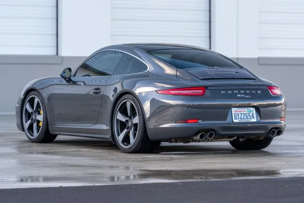 2014 911 50th Anniversary Edition photo 2