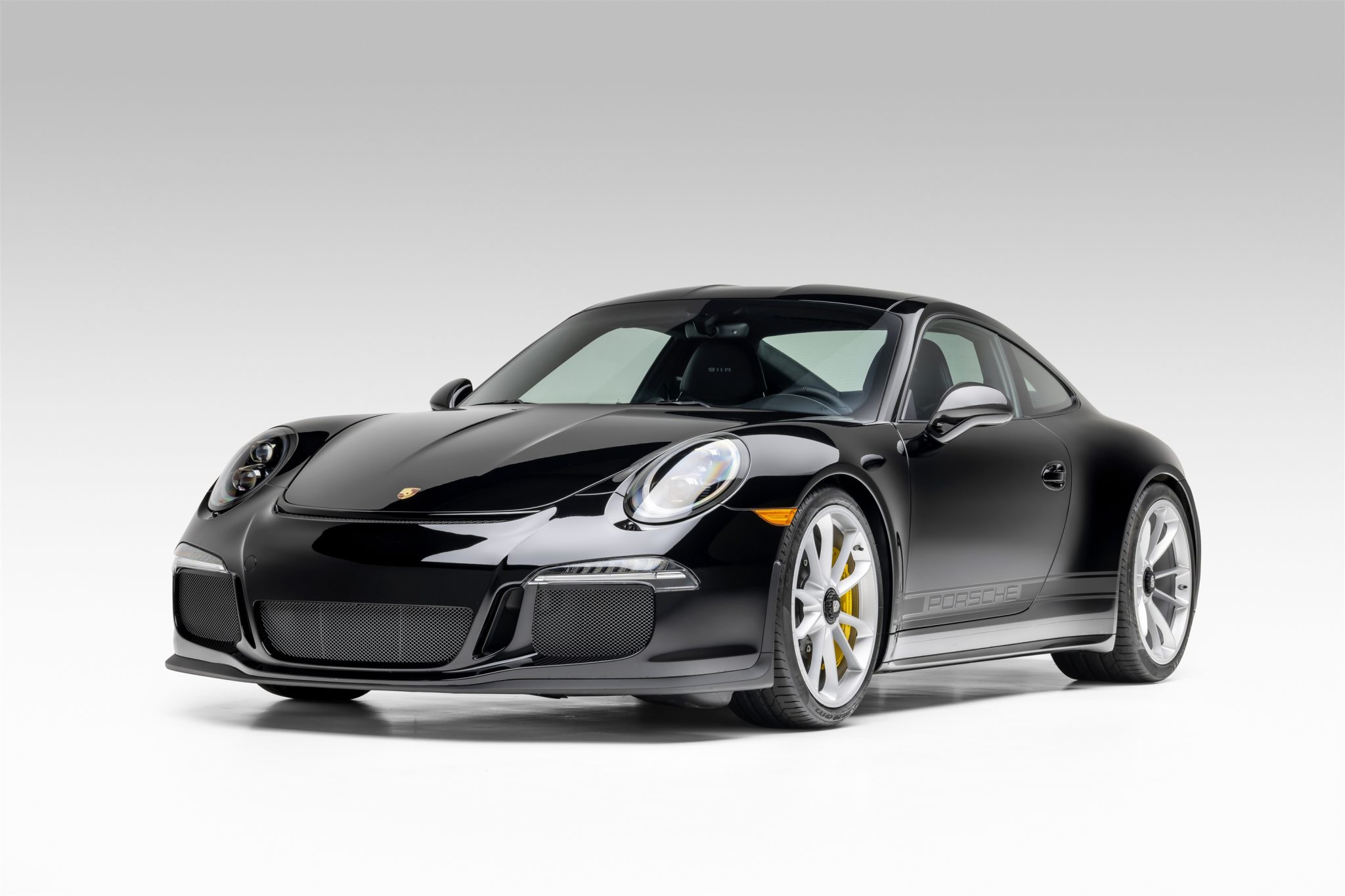 2016 911 R photo 2