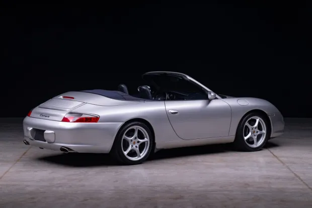 2002 911 Carrera photo 2