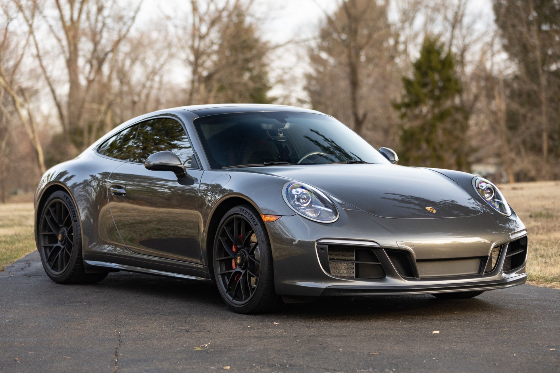 2019 911 Carrera 4 GTS photo 2