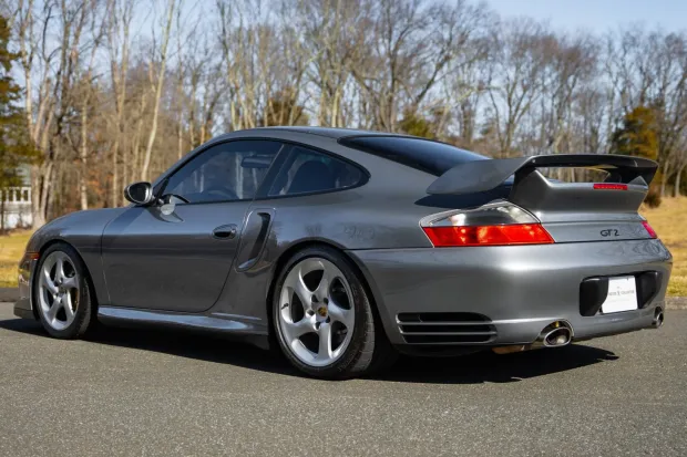 2002 911 GT2 photo 2