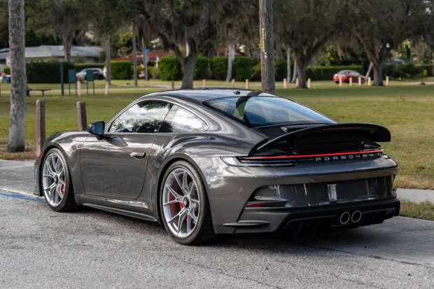 2024 911 GT3 Touring photo 2