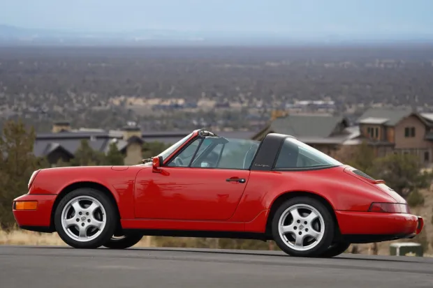 2021 911 Carrera S photo 2