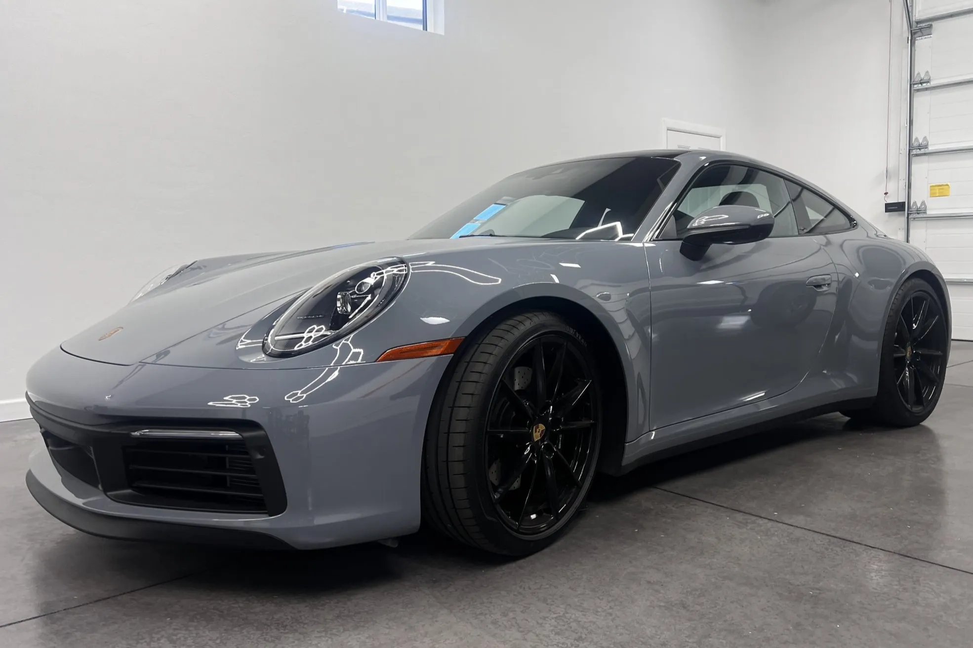 2024 911 Carrera S photo 2