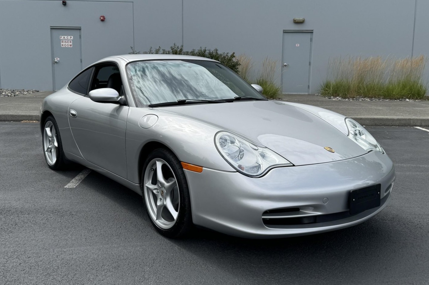 2002 911 Carrera photo 2