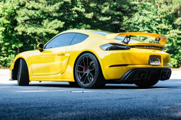 2022 718 Cayman GT4 photo 2