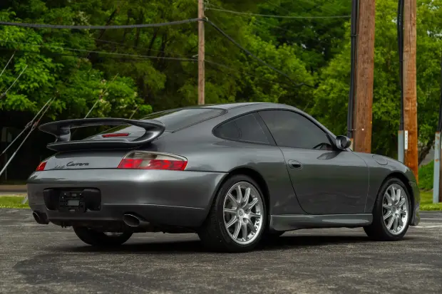 2001 911 Carrera photo 2