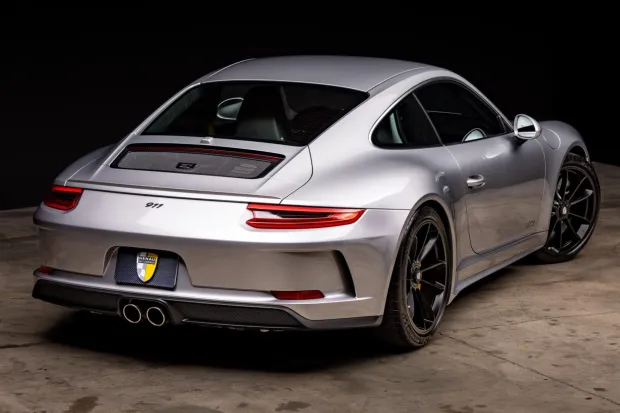 2018 911 GT3 photo 2