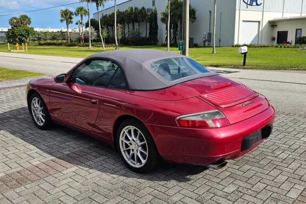 2001 911 Carrera photo 2