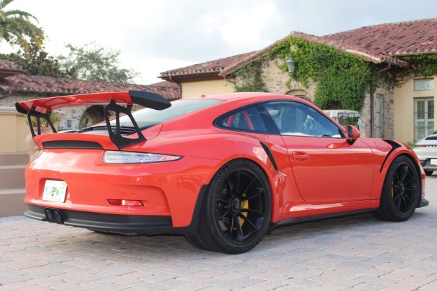 2016 911 GT3 RS photo 2