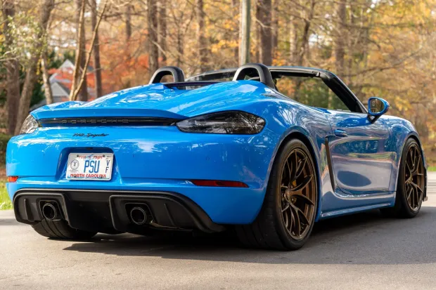 2022 718 Boxster Spyder photo 2