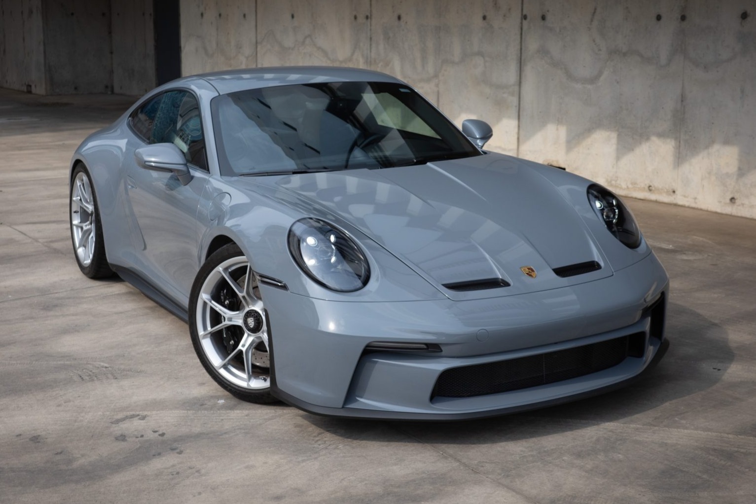 2023 911 GT3 Touring photo 2
