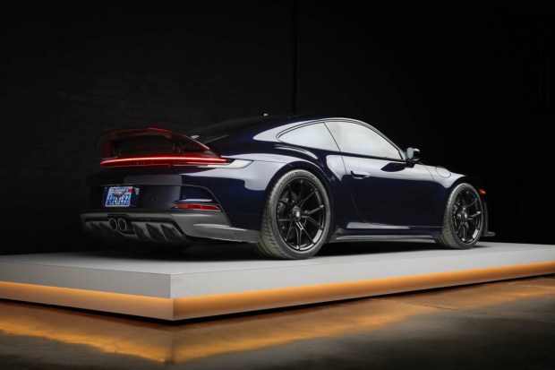 2022 911 GT3 Touring photo 2