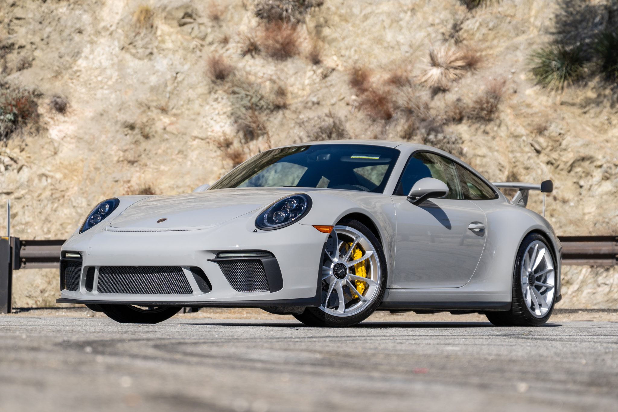 2018 911 GT3 photo 2