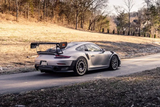 2019 911 GT2 RS photo 2