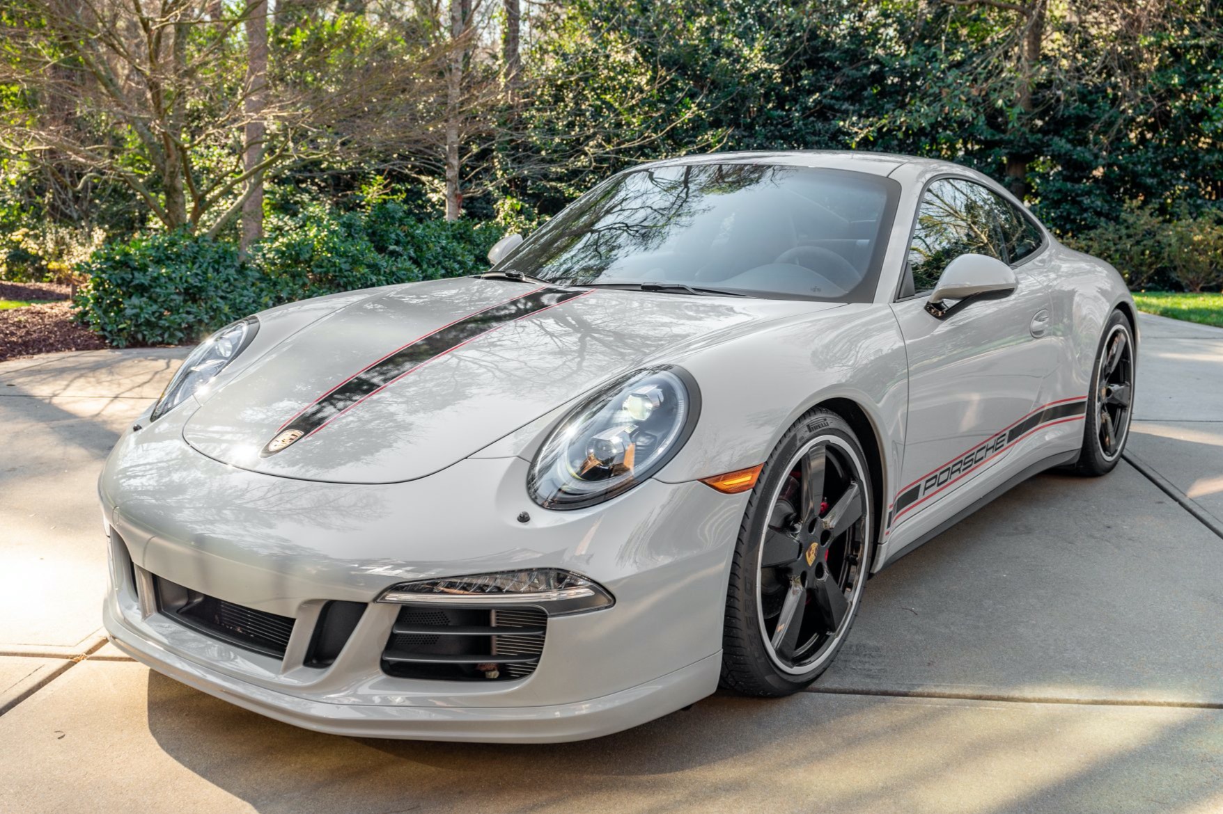 2016 911 GTS photo 2
