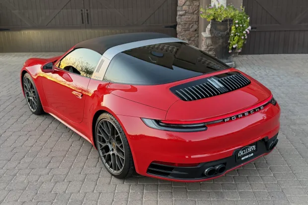 2022 911 Targa 4 photo 2