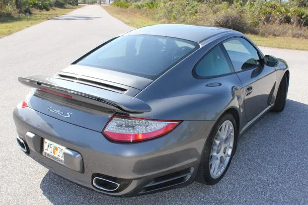 2011 911 Turbo S photo 2
