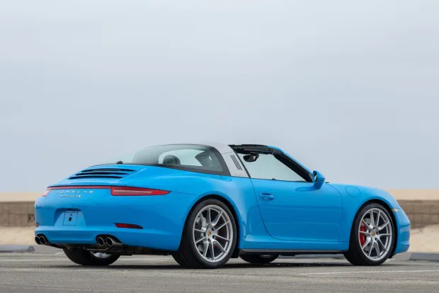2015 911 Targa 4S photo 2