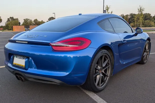 2014 Cayman S photo 2