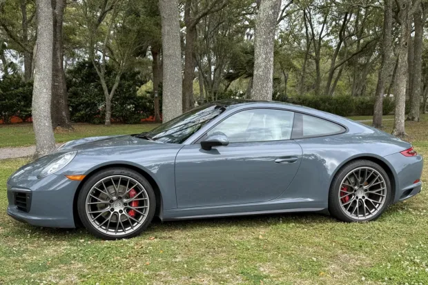 2018 911 Carrera 4S photo 2