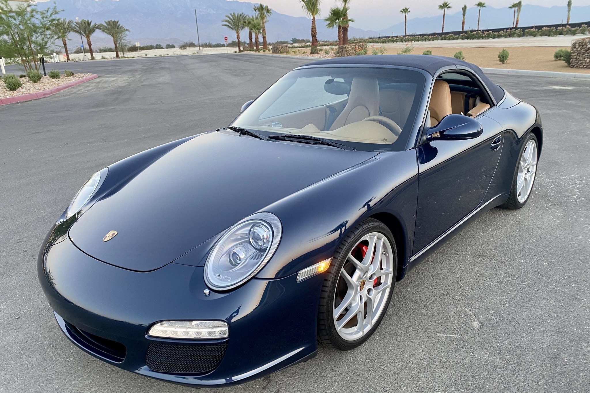 2011 911 Carrera S Cabriolet photo 2